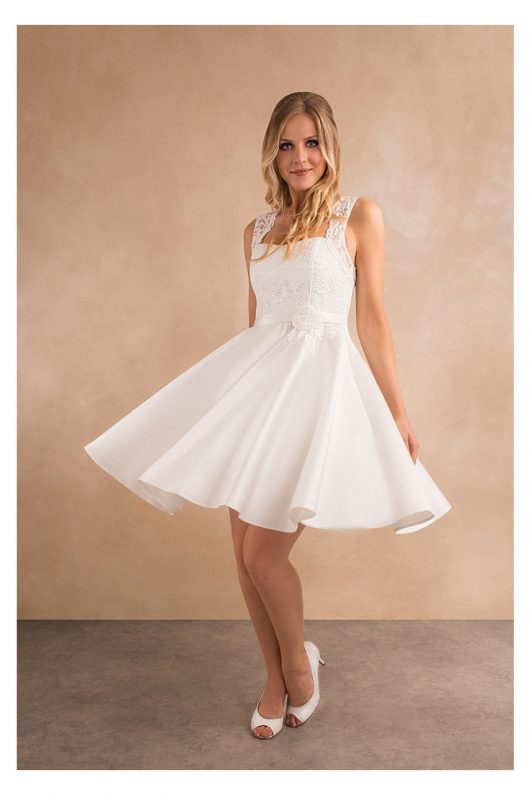 Kleid 01